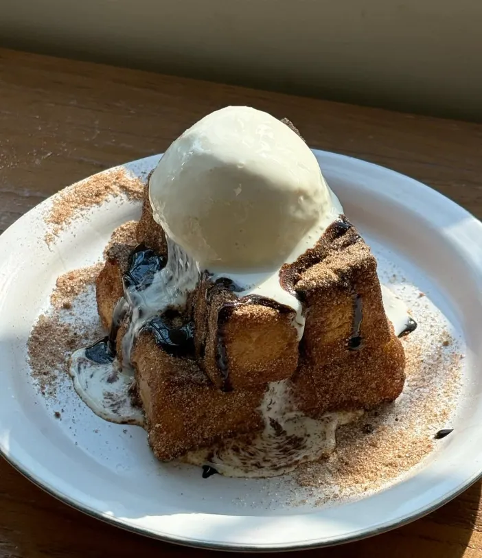 REVIEW PAIN PERDU – KHI FRENCH TOAST NƯỚNG LÒ CỦI TRỞ THÀNH "CƠN SỐT" TẠI YEONNAM-DONG 🥖🔥