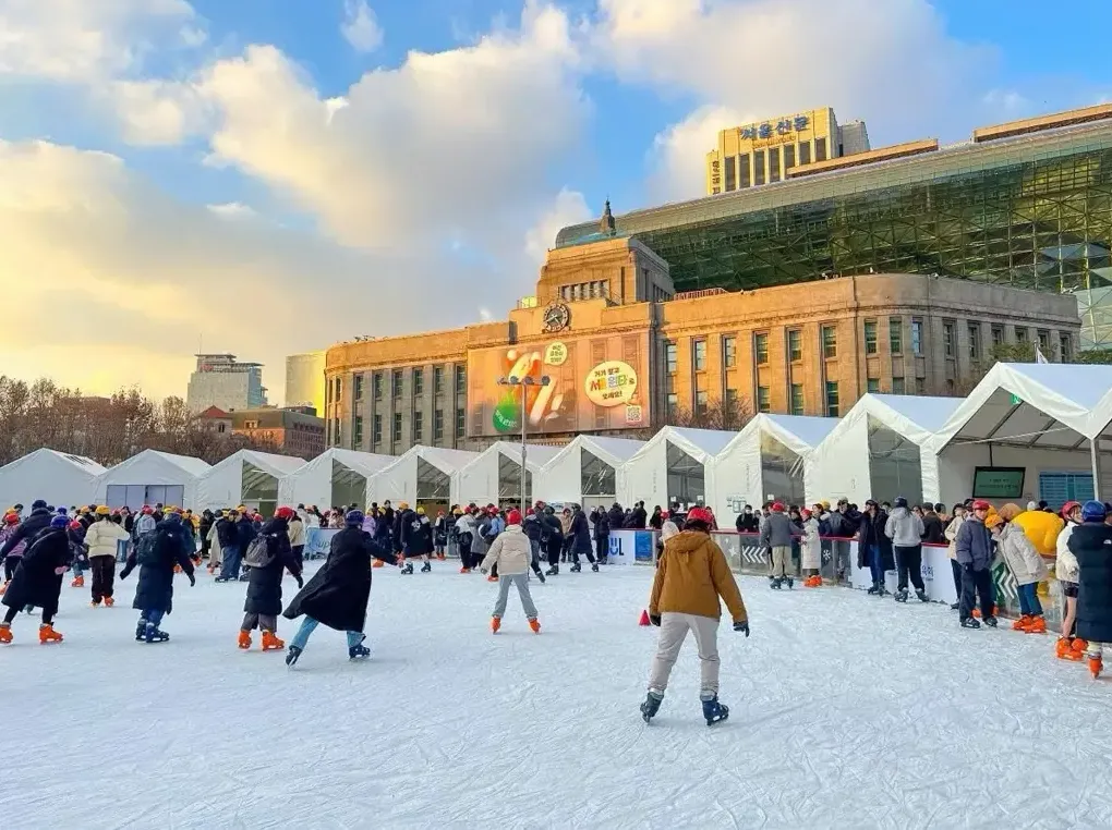 SÂN TRƯỢT BĂNG SEOUL PLAZA MÙA ĐÔNG 2025-2026: "WINTERING" TRỞ LẠI! ❄️