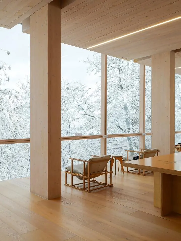 Inwangsan Forest Shelter: Khoảng lặng dịu dàng giữa bản tình ca tuyết trắng của Seoul 🏔️❄️