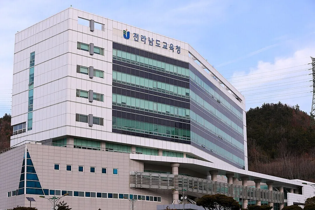 Trường Trung học Quốc tế Tương lai Jeonnam vẫn khai giảng ngày 9 tháng tới dù du học sinh nước ngoài bị từ chối cấp visa