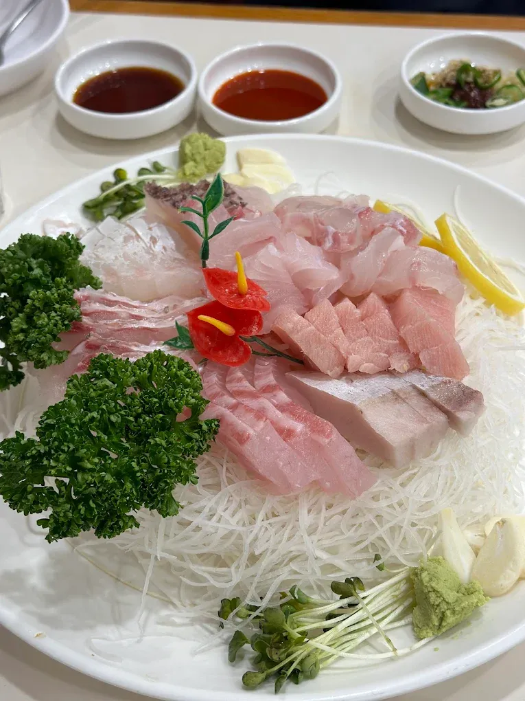 신성일식: Một trong những nơi làm sashimi ủ khiến người ta quay lại nhiều nhất Seoul