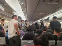 Chuyến bay đến Incheon bất ngờ hạ cánh xuống Gimpo, hành khách bức xúc vì không được thông báo