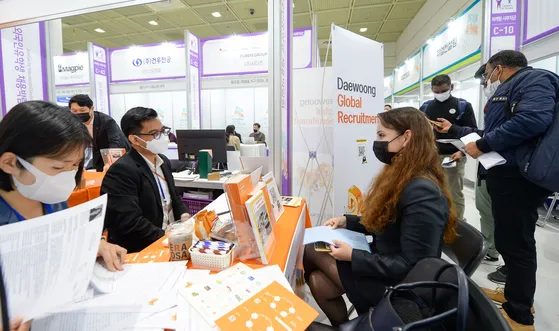 KOTRA Job Fair - đừng chỉ đi ‘cưỡi ngựa xem hoa’!