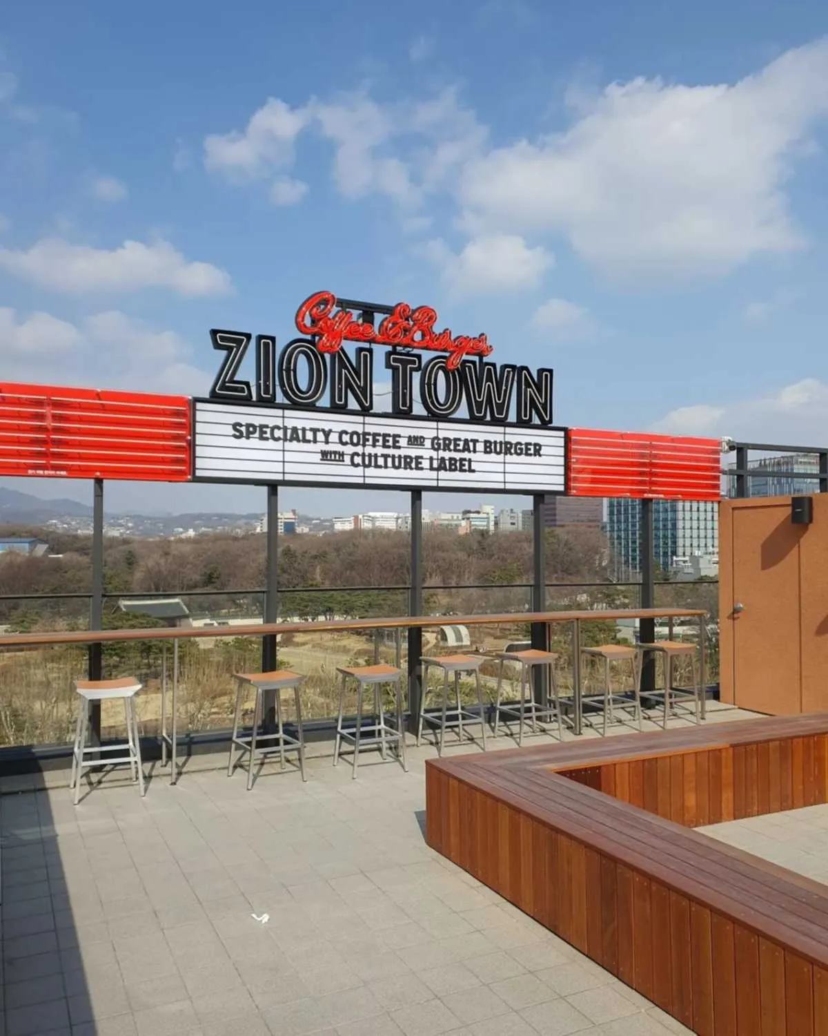 4 quán rooftop vừa ngắm cảnh thành phố vừa thưởng thức ẩm thực tại Hàn Quốc