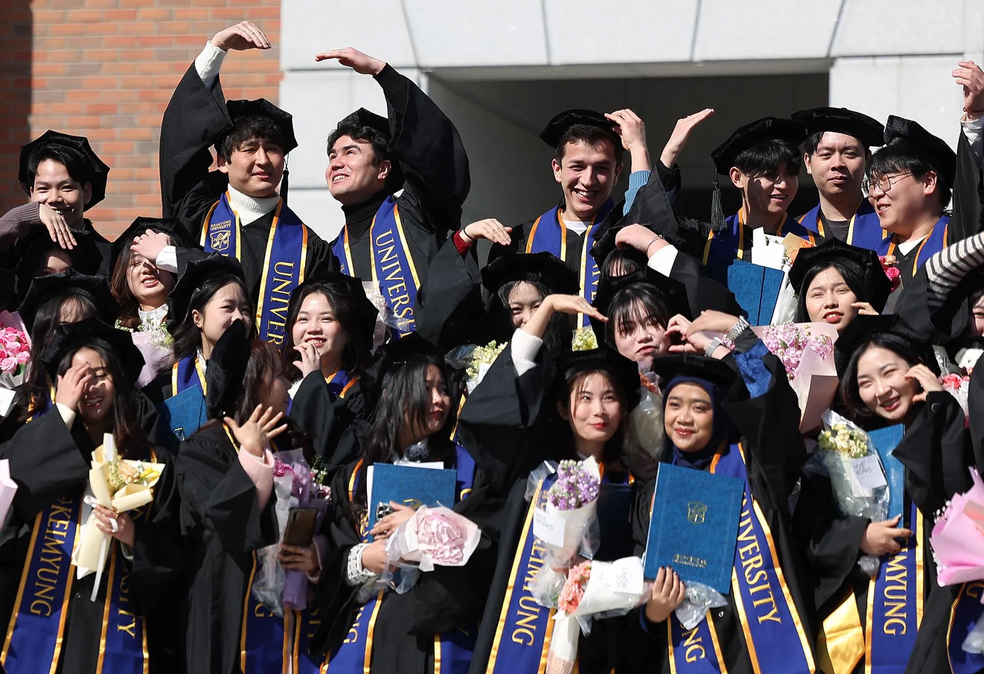 Hàn Quốc đau đầu với mục tiêu thu hút 300.000 du học sinh khi số vi phạm visa tăng mạnh