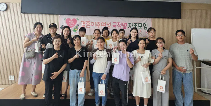 Phụ nữ di trú cùng nhau làm nước hoa - Lan tỏa hương thơm và tình thân tại Hàn Quốc