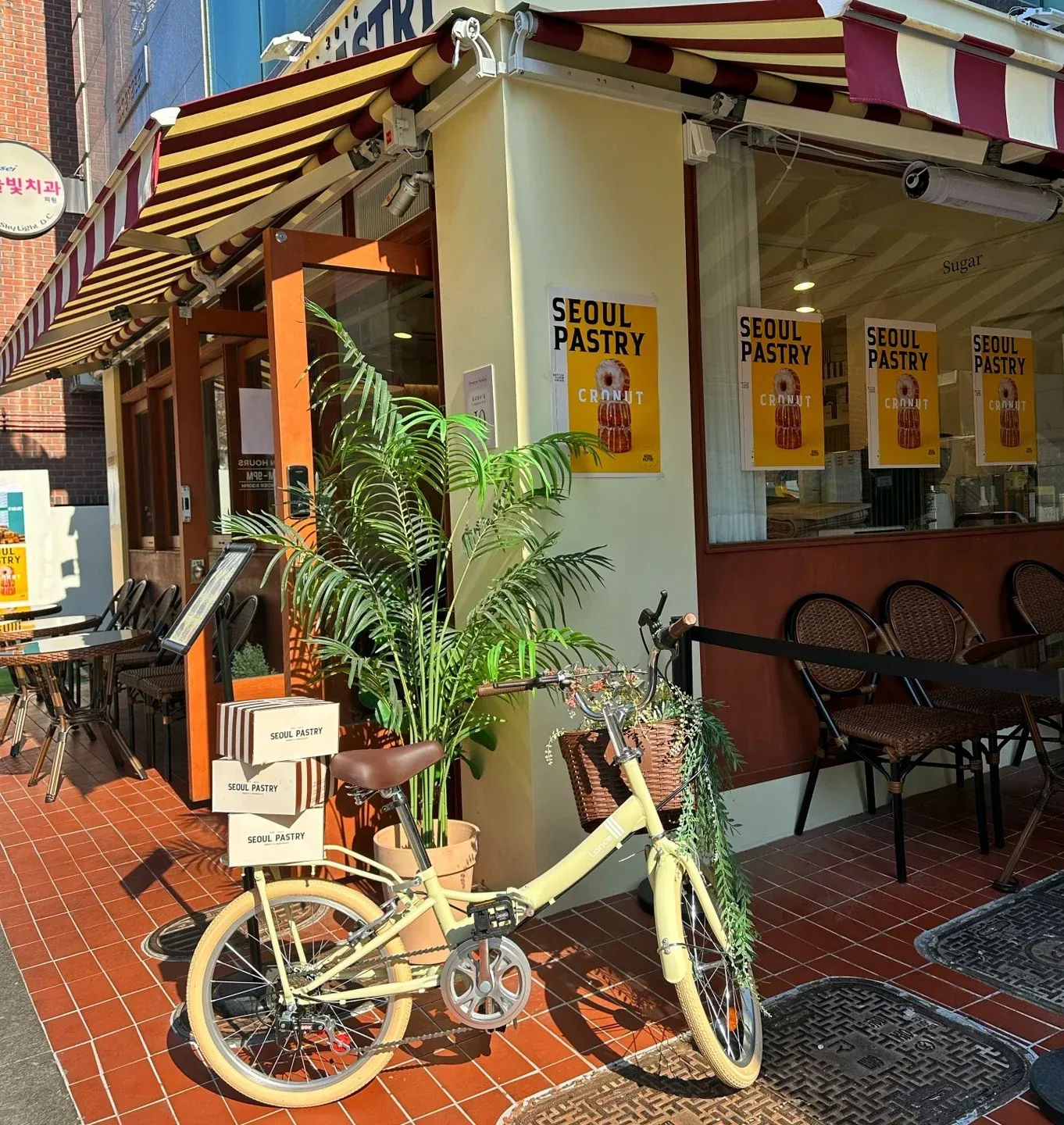 Khám phá Seoul Pastry-  Tiệm bánh ngọt chuẩn Âu giữa lòng Yeonnam-dong