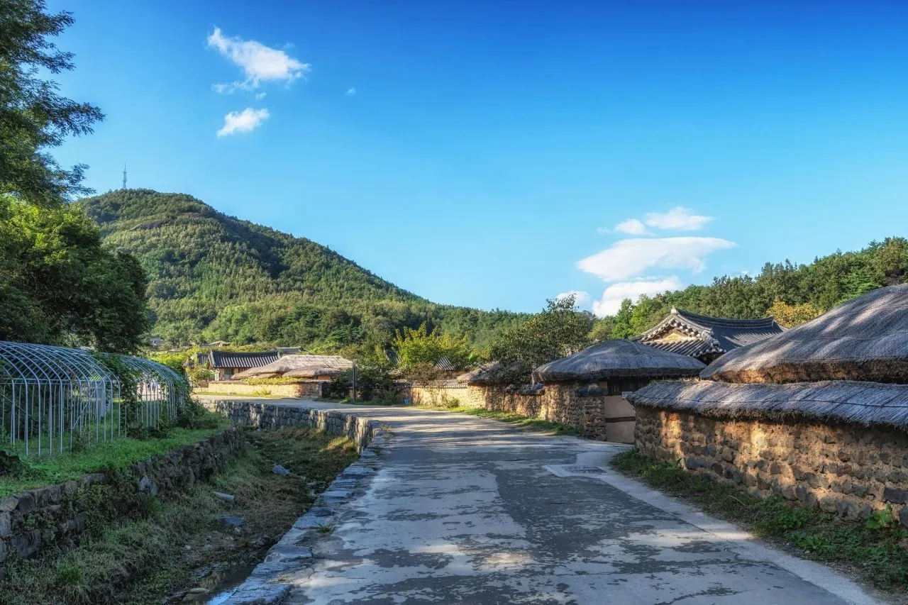 Chương trình hỗ trợ du lịch địa phương 2026: Chi 200.000 won được hoàn lại 100.000 won, du lịch nông thôn Hàn Quốc chỉ còn “một nửa giá”
