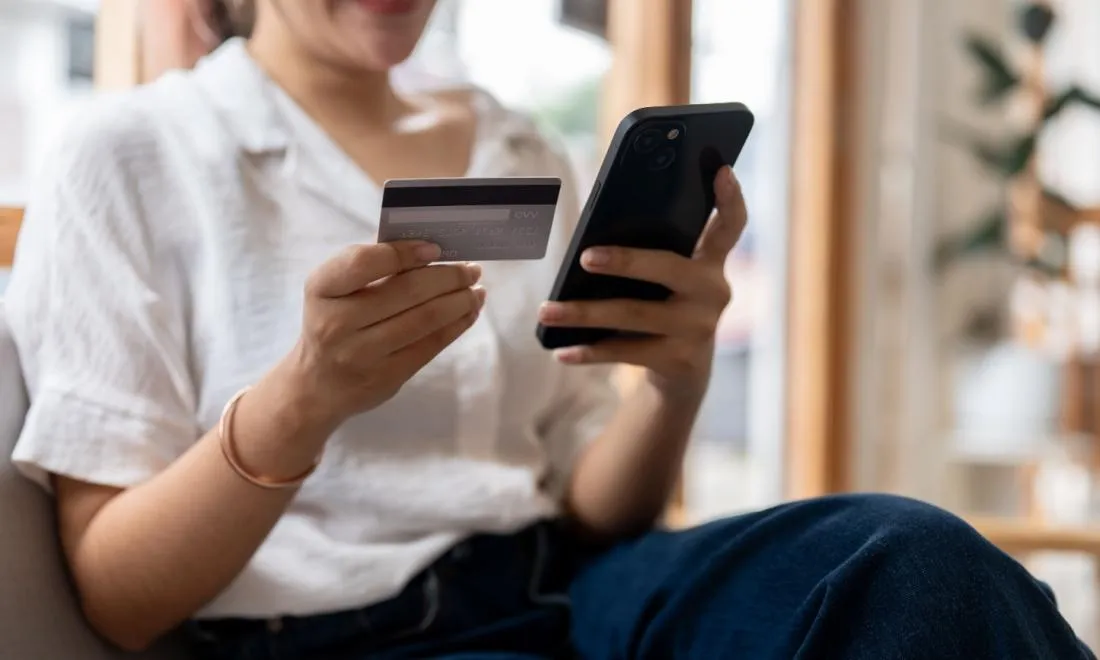 Dịch vụ tài chính tại Hàn Quốc: Hướng dẫn mở tài khoản ngân hàng, chuyển tiền, đổi ngoại tệ và làm thẻ tín dụng cho người Việt